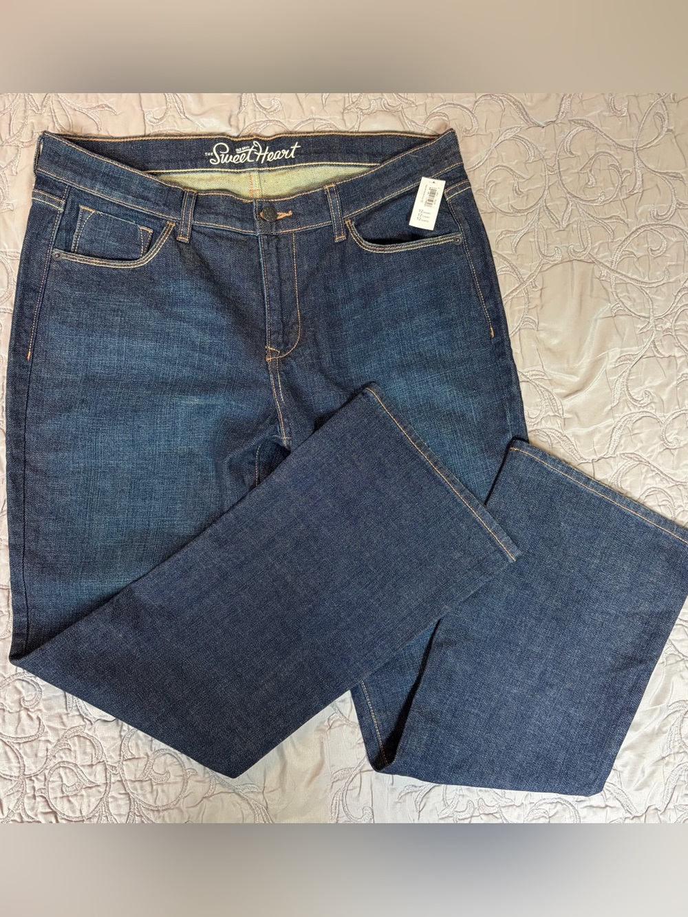 NWT Old Navy Women’s Jeans 12 Short Sweetheart Boot-Cut Medium Wash Blue Denim